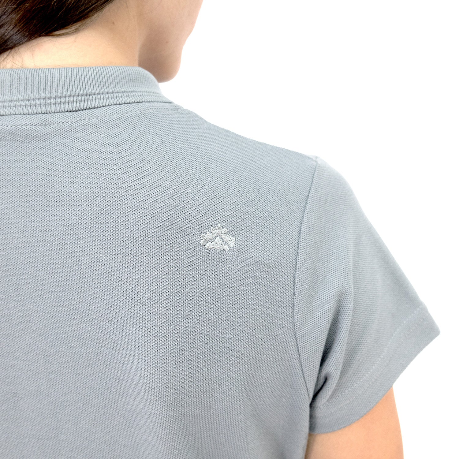 Polera Pique Quebec Manga Corta Gris Mujer